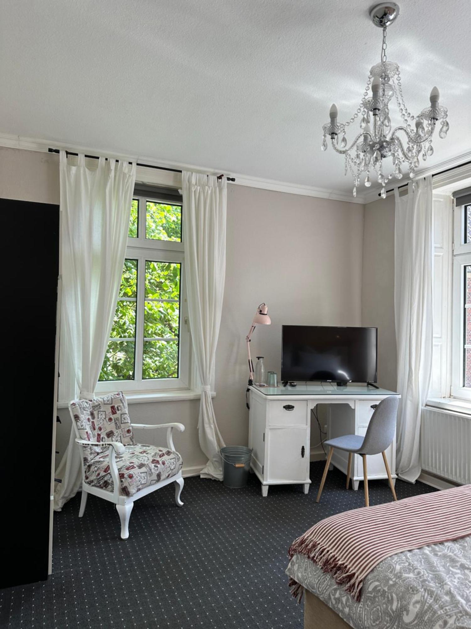 Altes Pastorat Bed & Breakfast Barmstedt Bagian luar foto