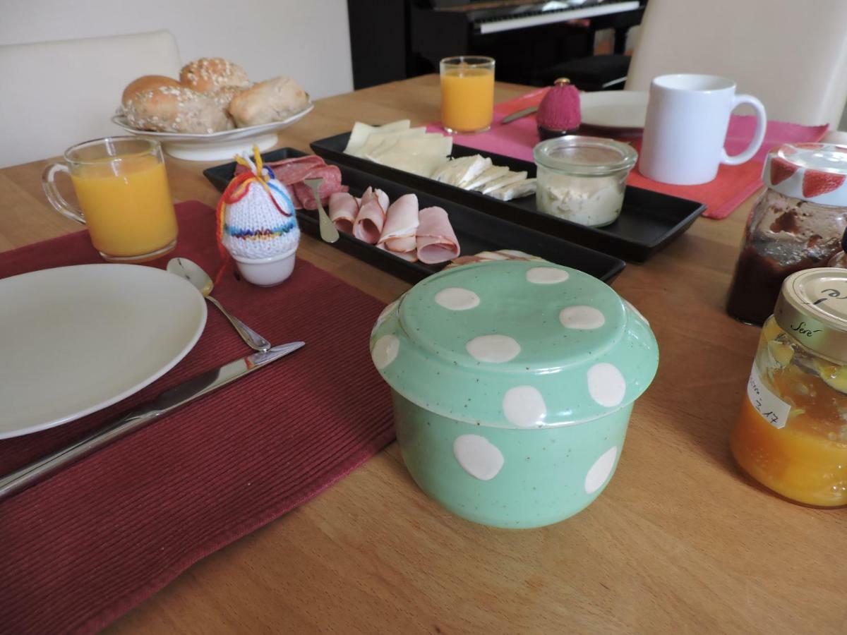 Altes Pastorat Bed & Breakfast Barmstedt Bagian luar foto